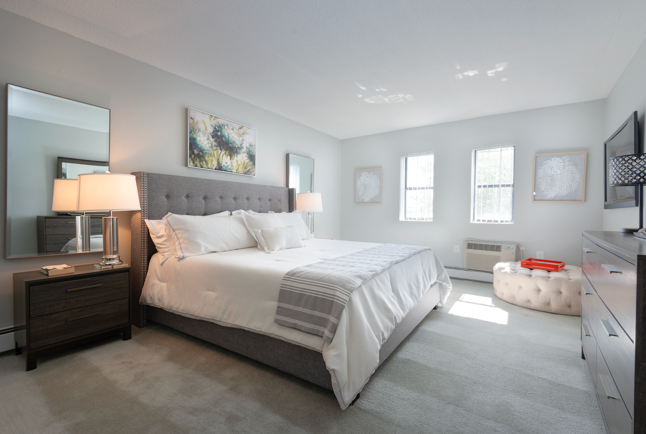 211 Kennedy Dr, Malden