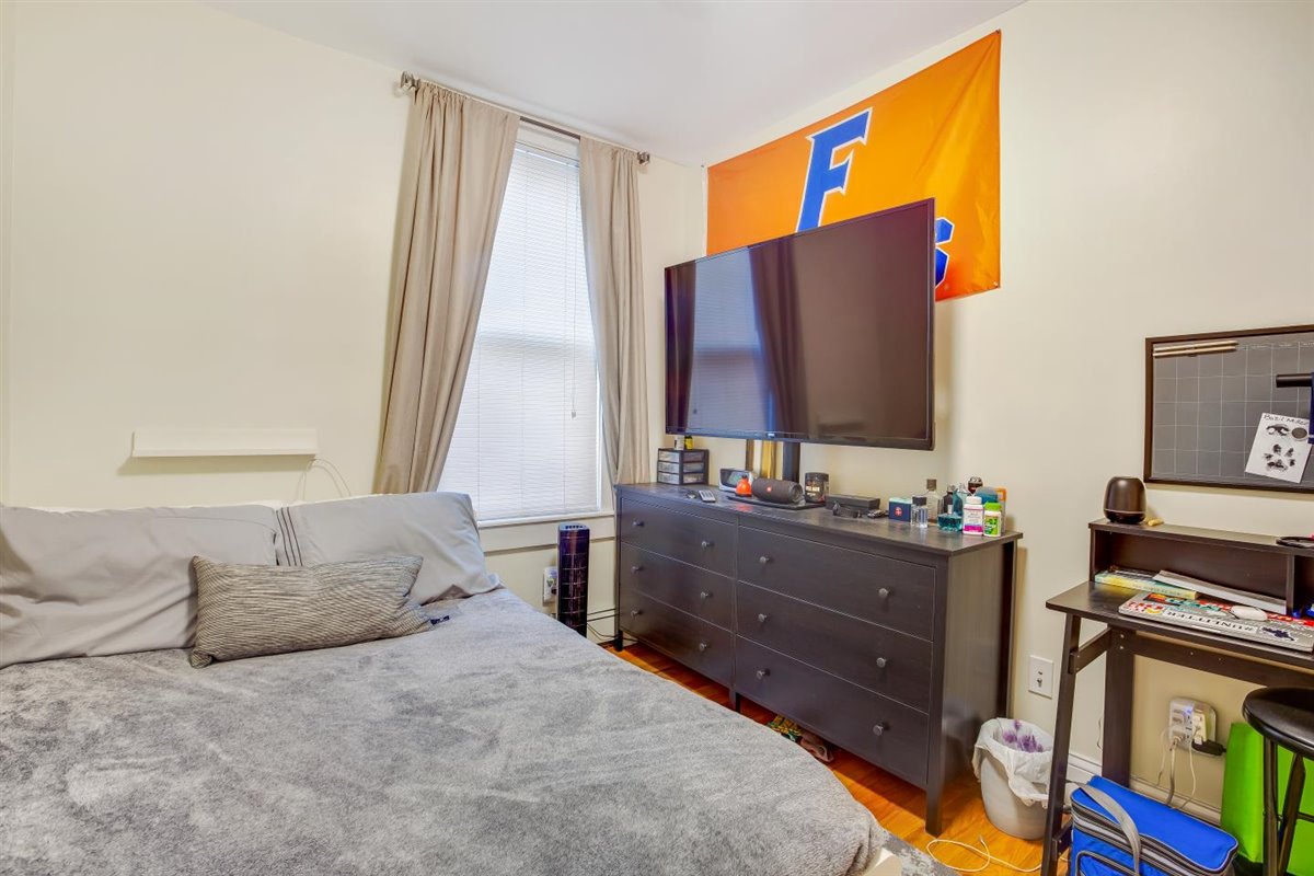 21 Monastery Rd, Brighton