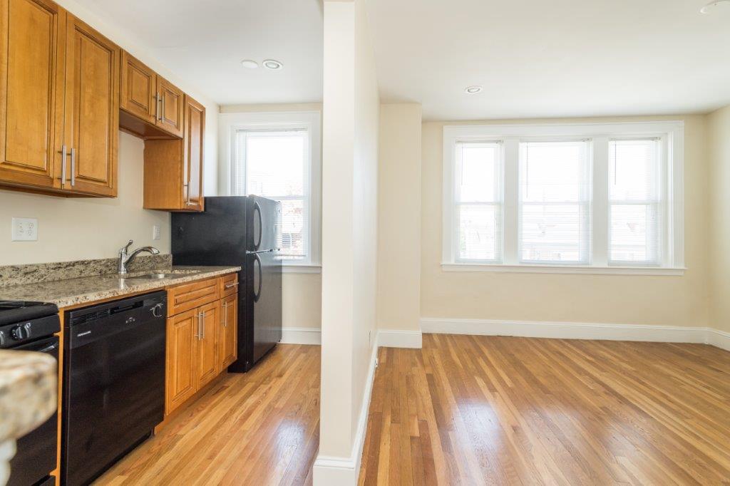 4 Spofford Rd, Allston