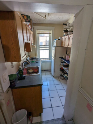 352 Riverway, Mission Hill