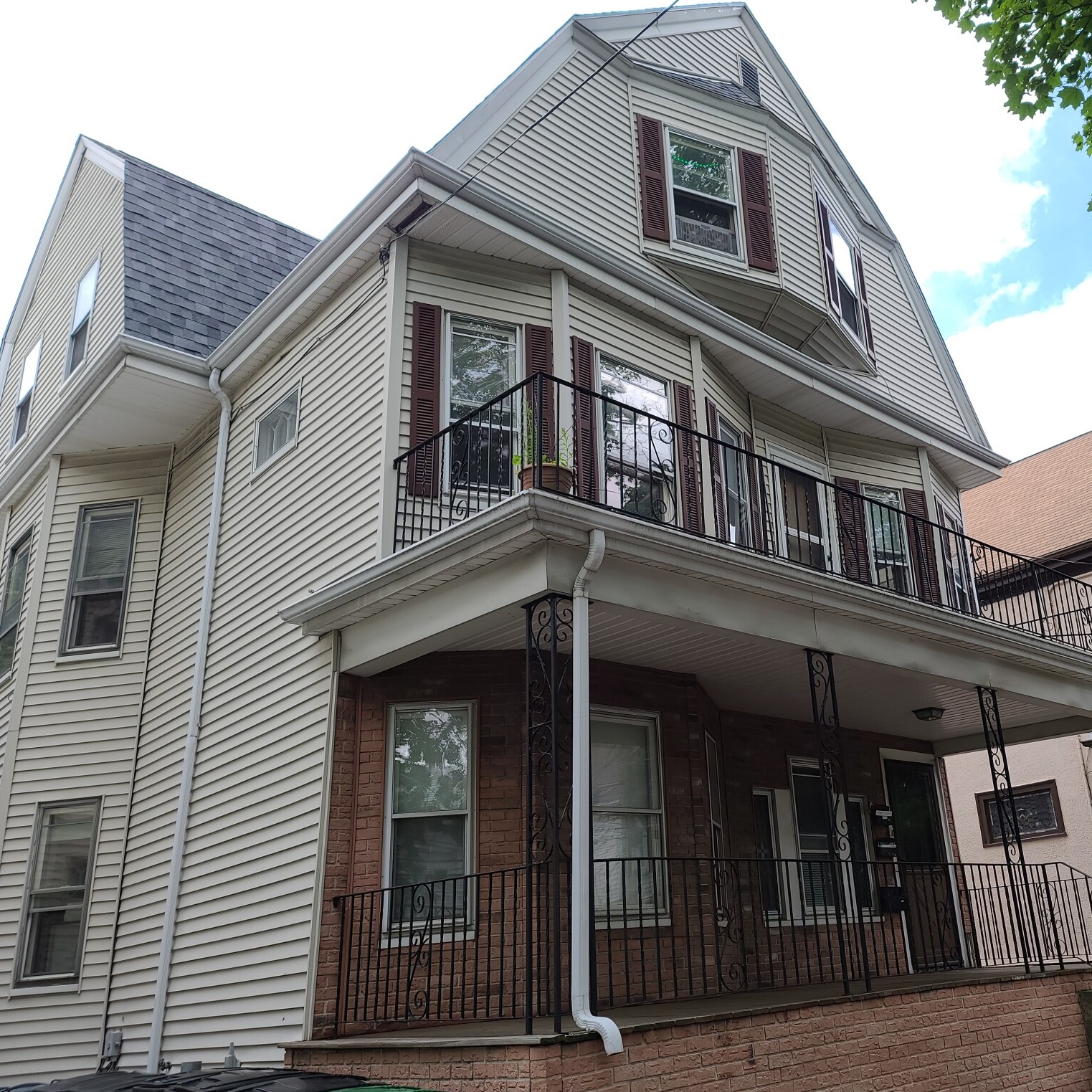 46 Paulina St, Davis Square