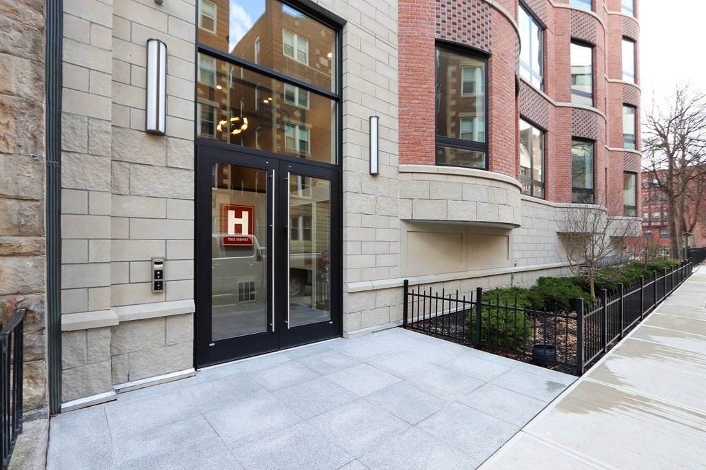 50 Symphony Rd, Fenway