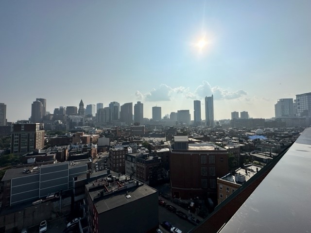 300 Commercial St, North End