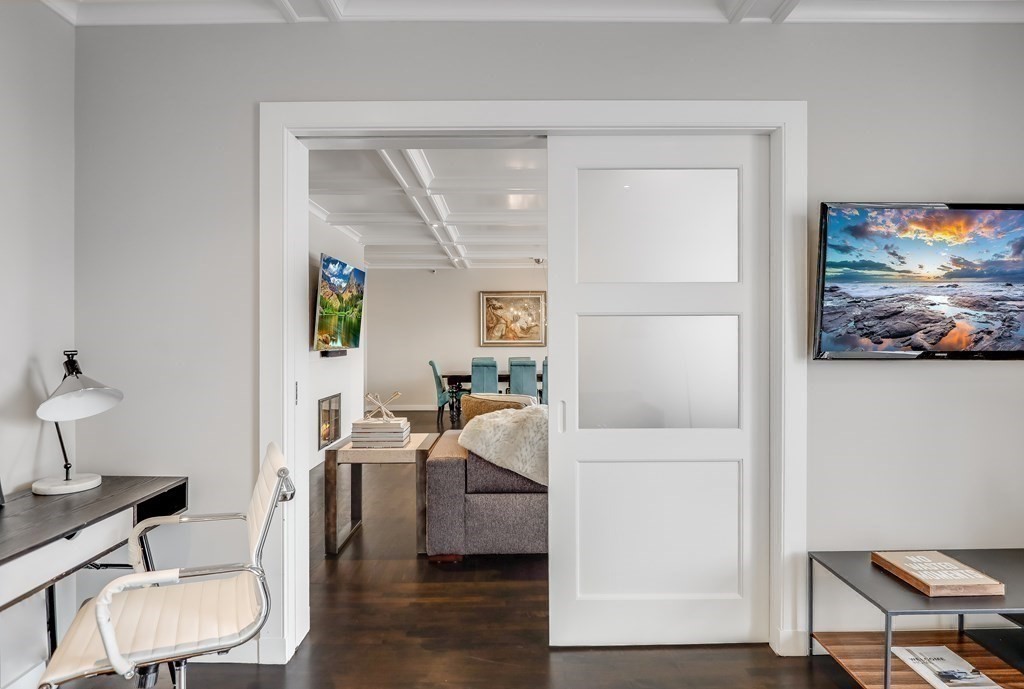 220 Boylston St, Back Bay