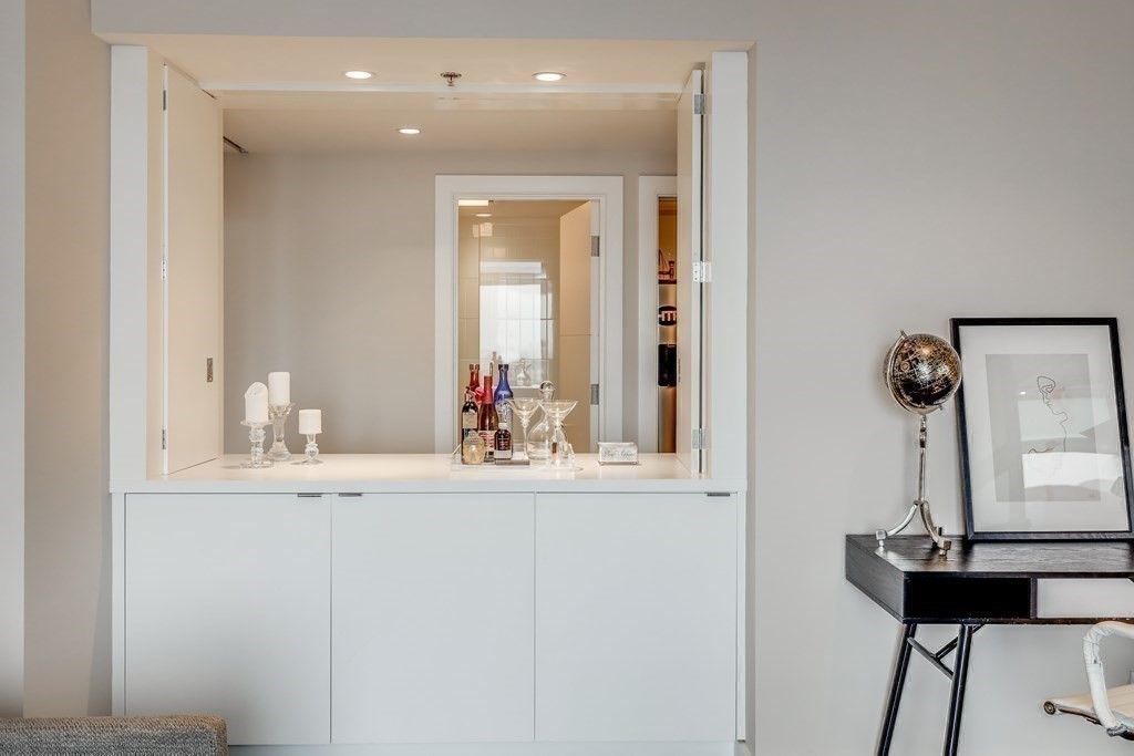 220 Boylston St, Back Bay