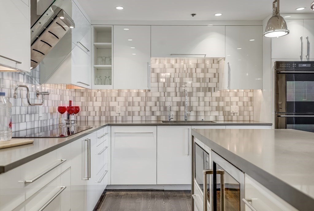 220 Boylston St, Back Bay