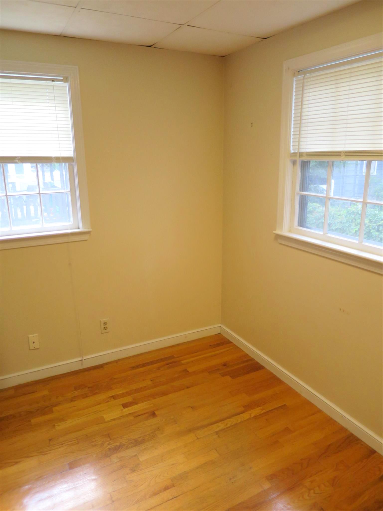 28 Prichard Ave, Davis Square