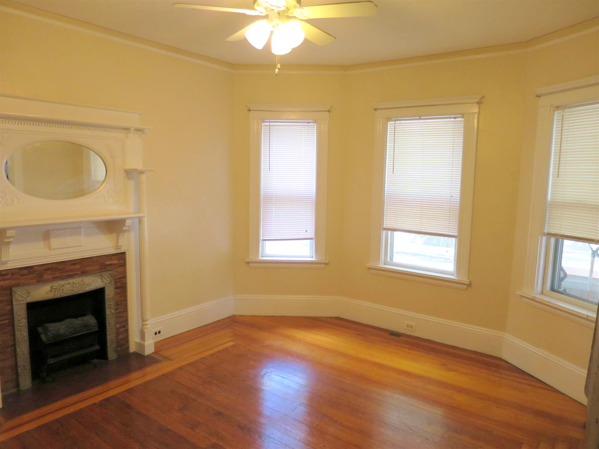 28 Prichard Ave, Davis Square