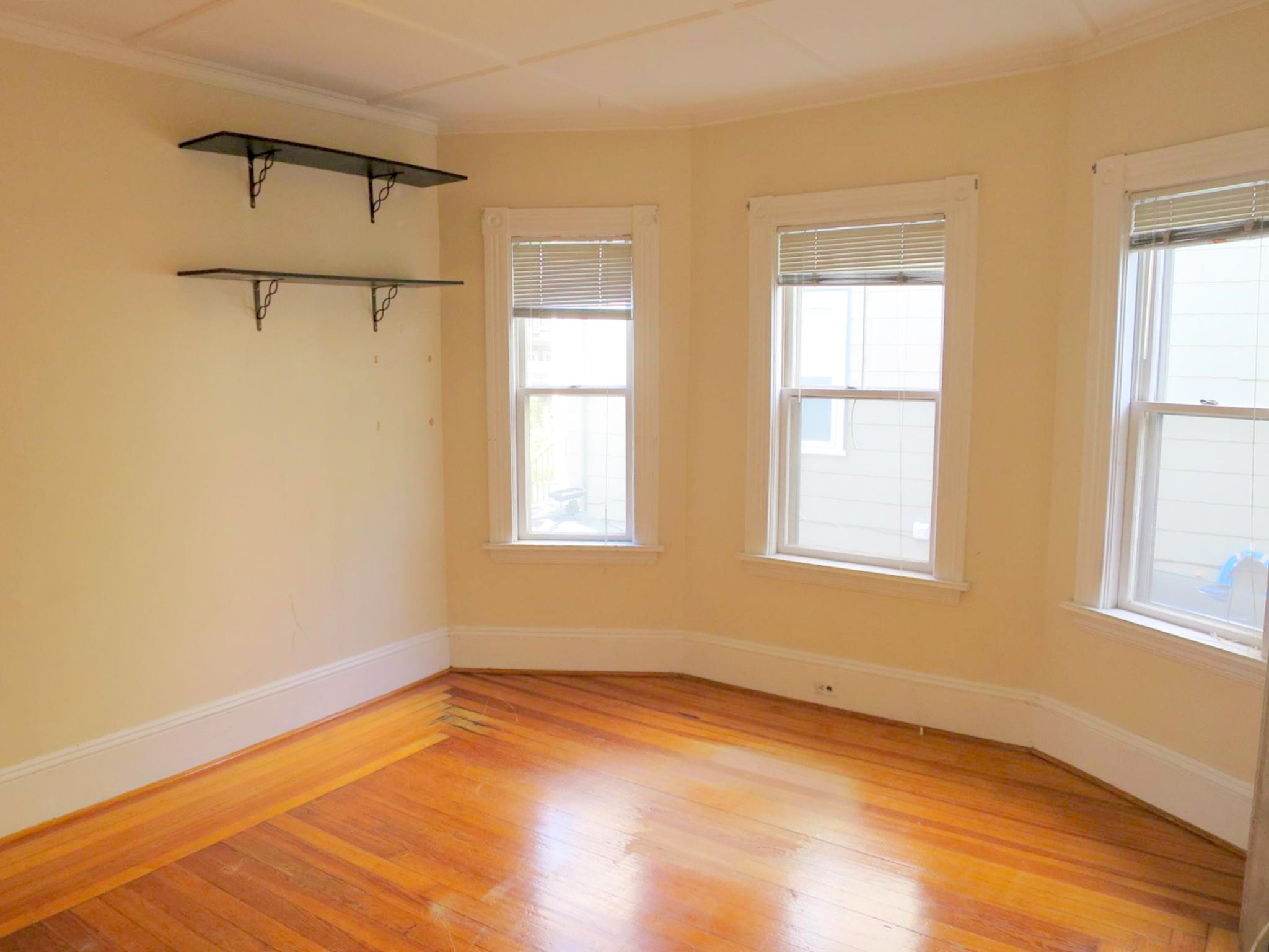 28 Prichard Ave, Davis Square