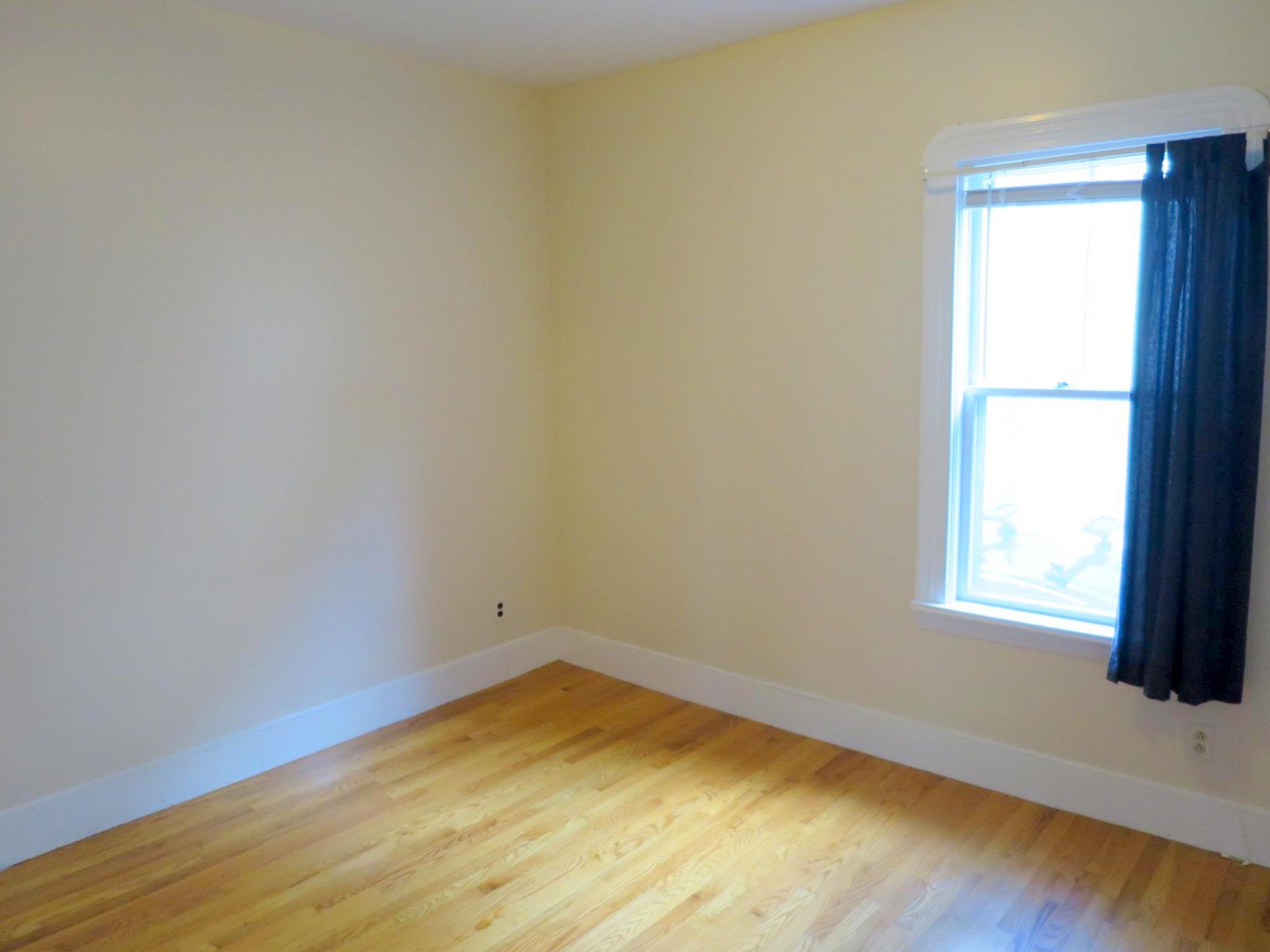 28 Prichard Ave, Davis Square