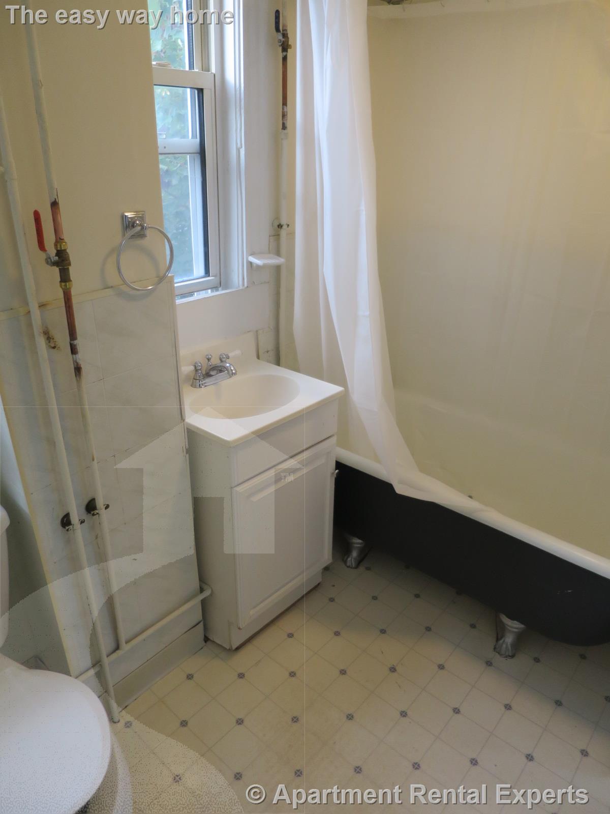 198 Cedar St, Davis Square