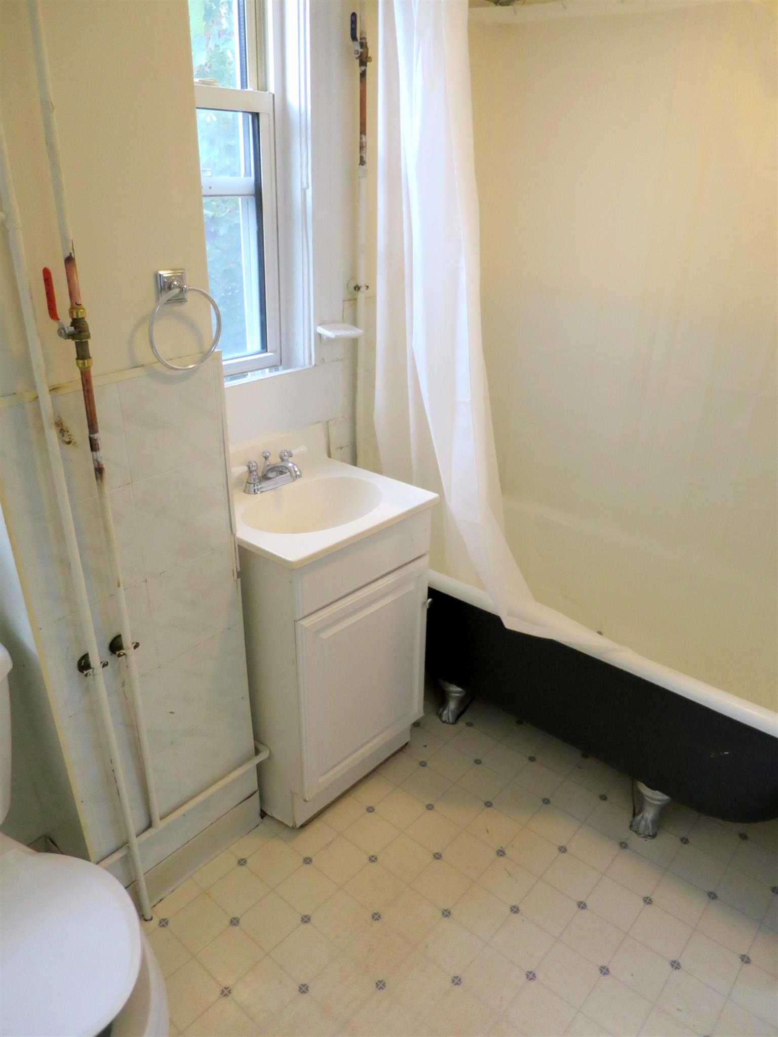 198 Cedar St, Davis Square