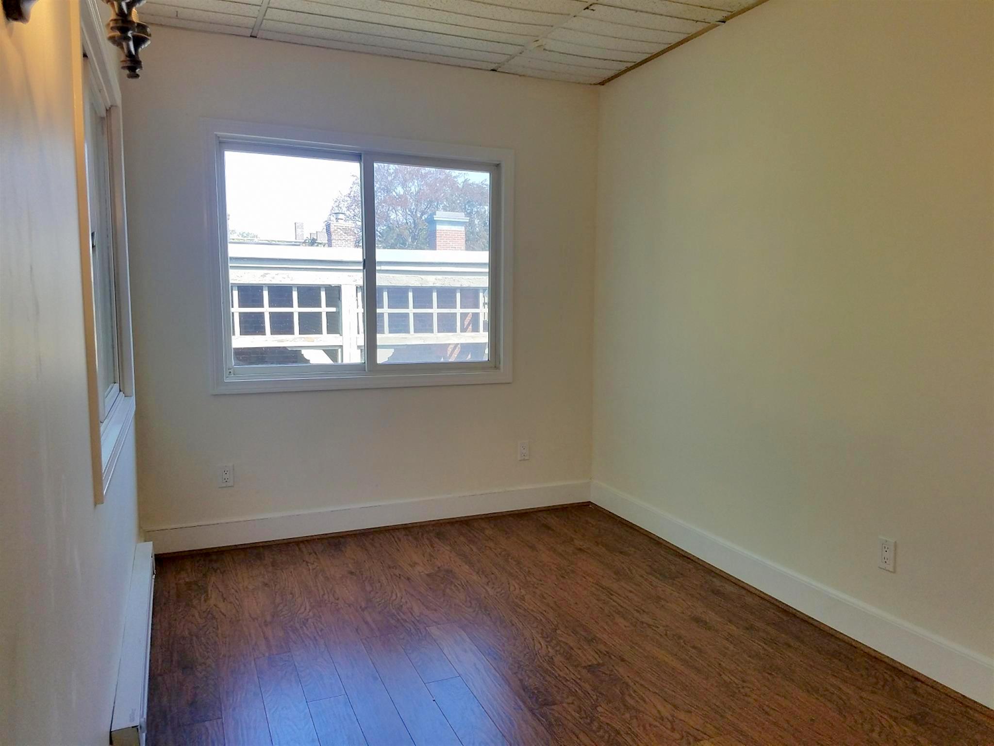 991 Massachusetts Ave, Central Square