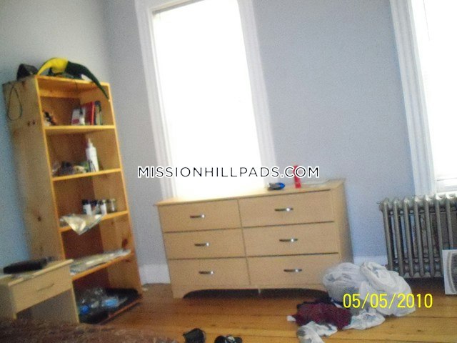 59 Hillside St, Mission Hill