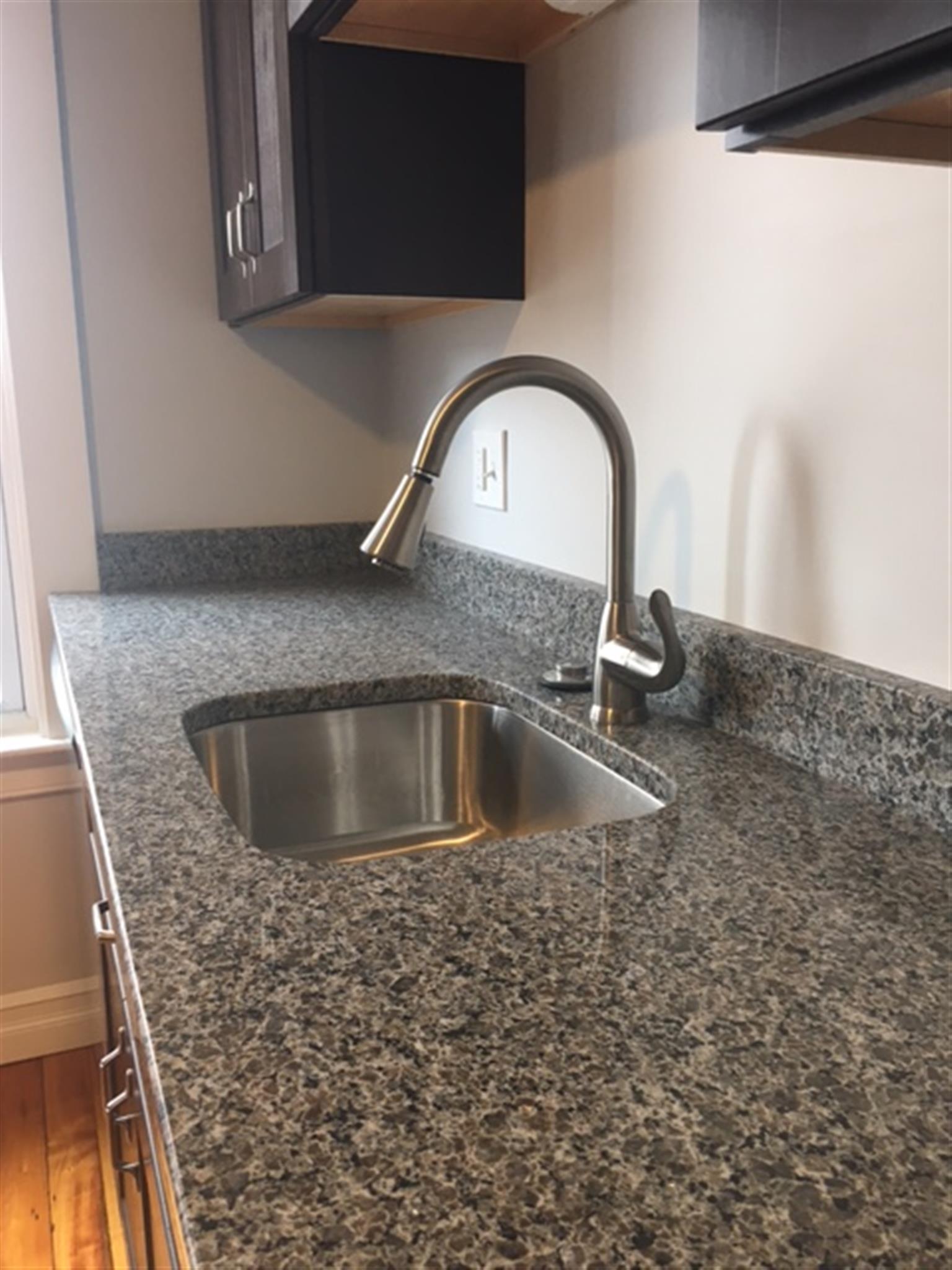 65 Greenleaf Ave, Medford