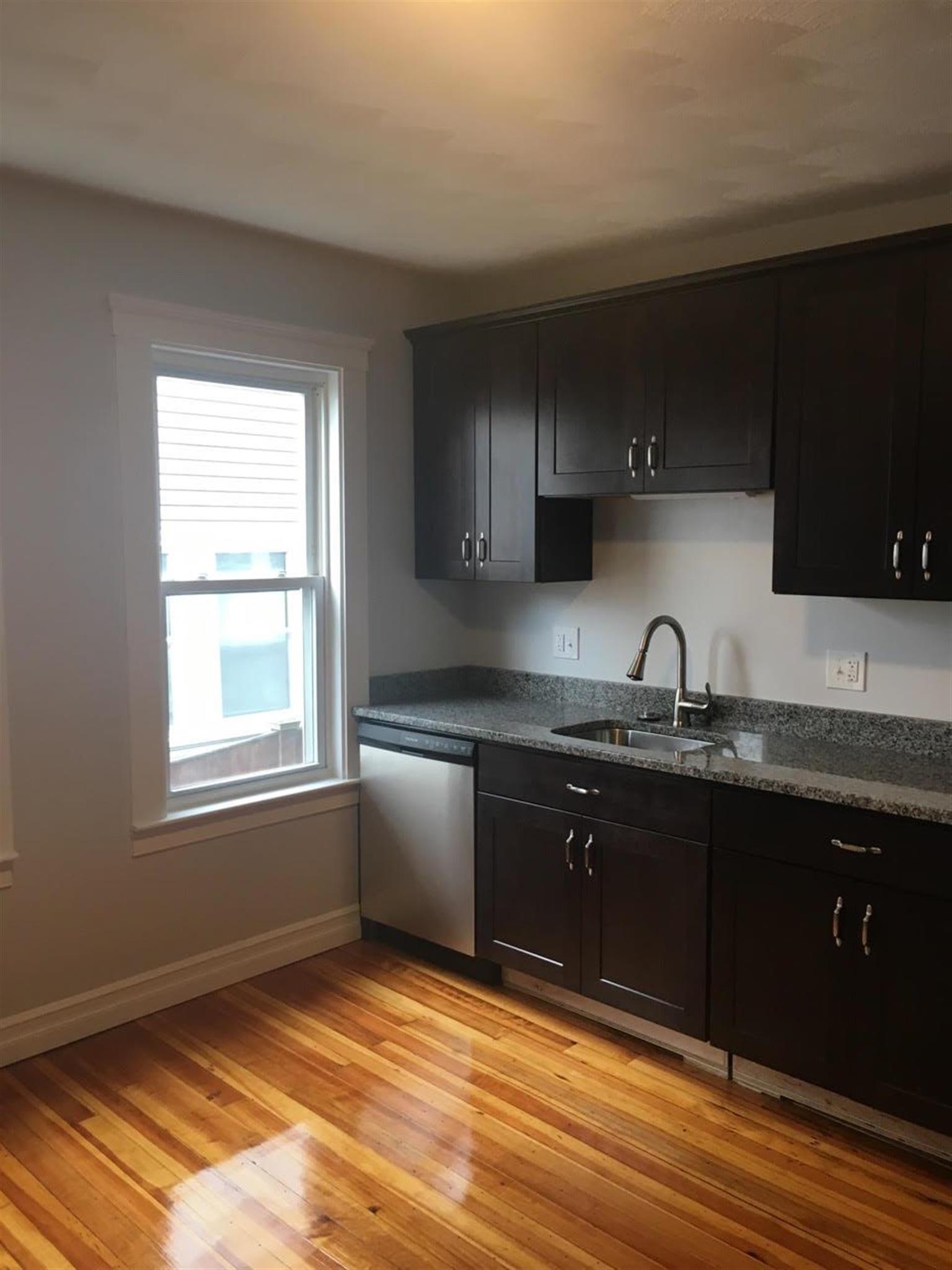 65 Greenleaf Ave, Medford