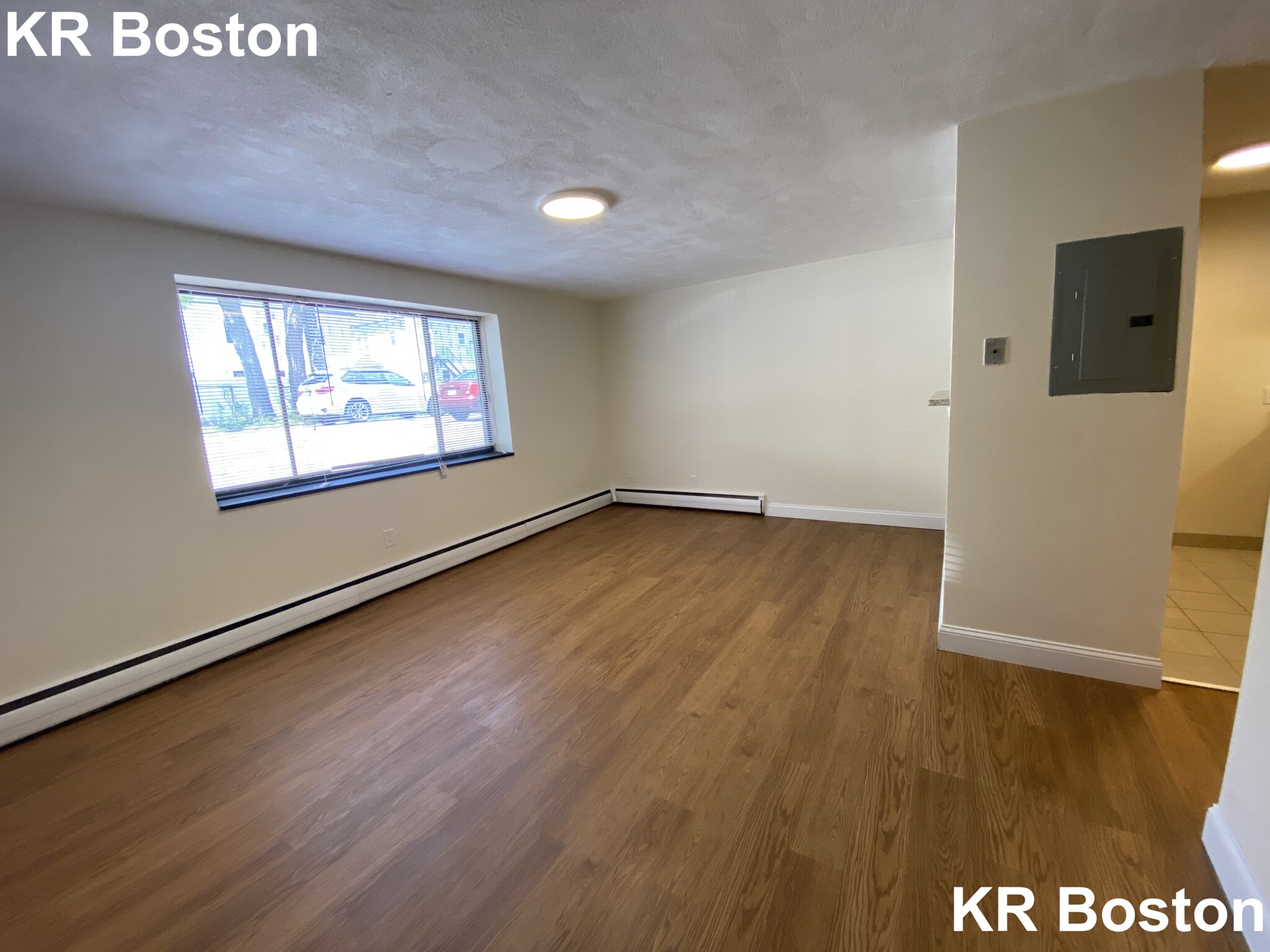 222 Babcock St, Brookline Hills