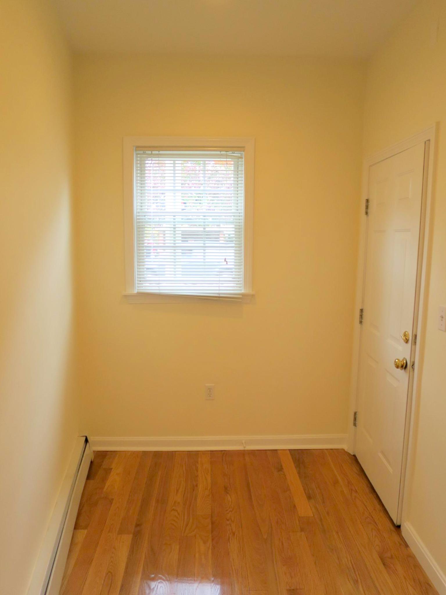 94 Highland Ave, Prospect Hill