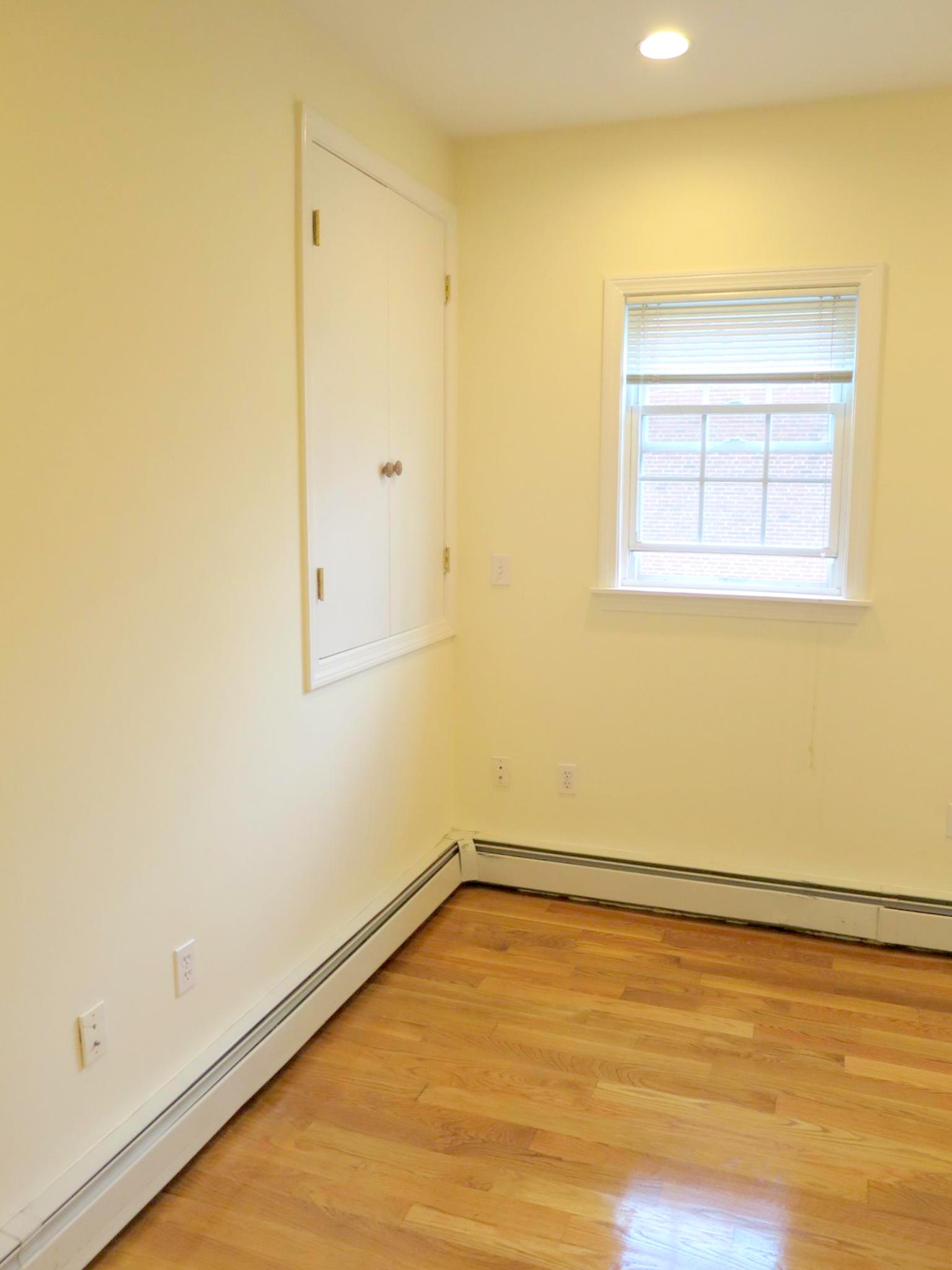 94 Highland Ave, Prospect Hill