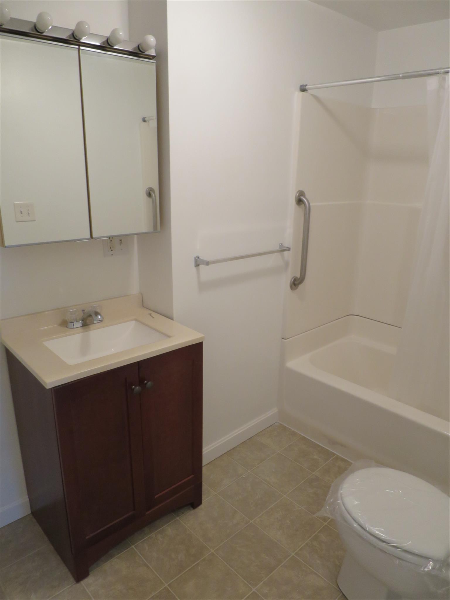 94 Highland Ave, Prospect Hill