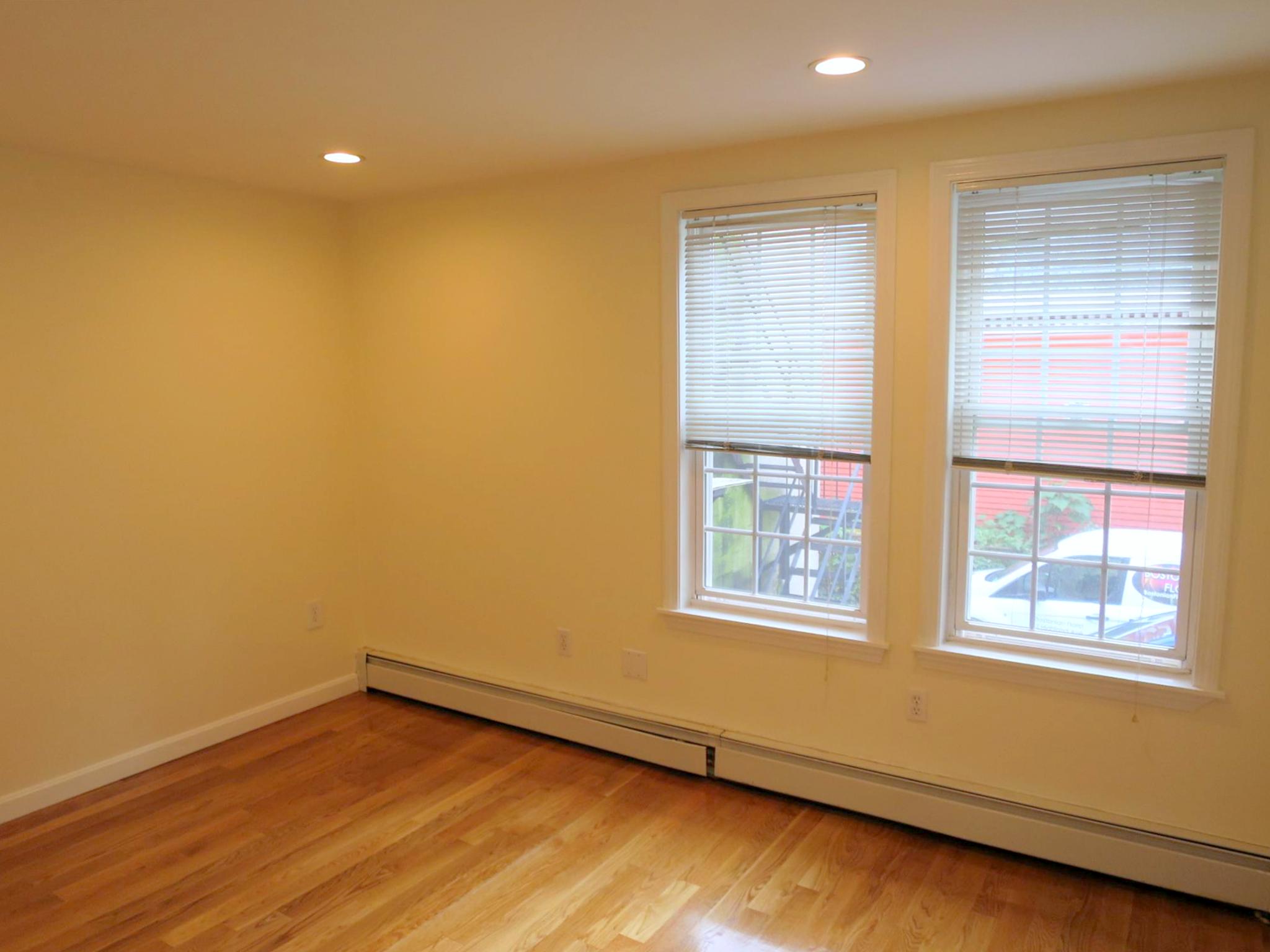 94 Highland Ave, Prospect Hill