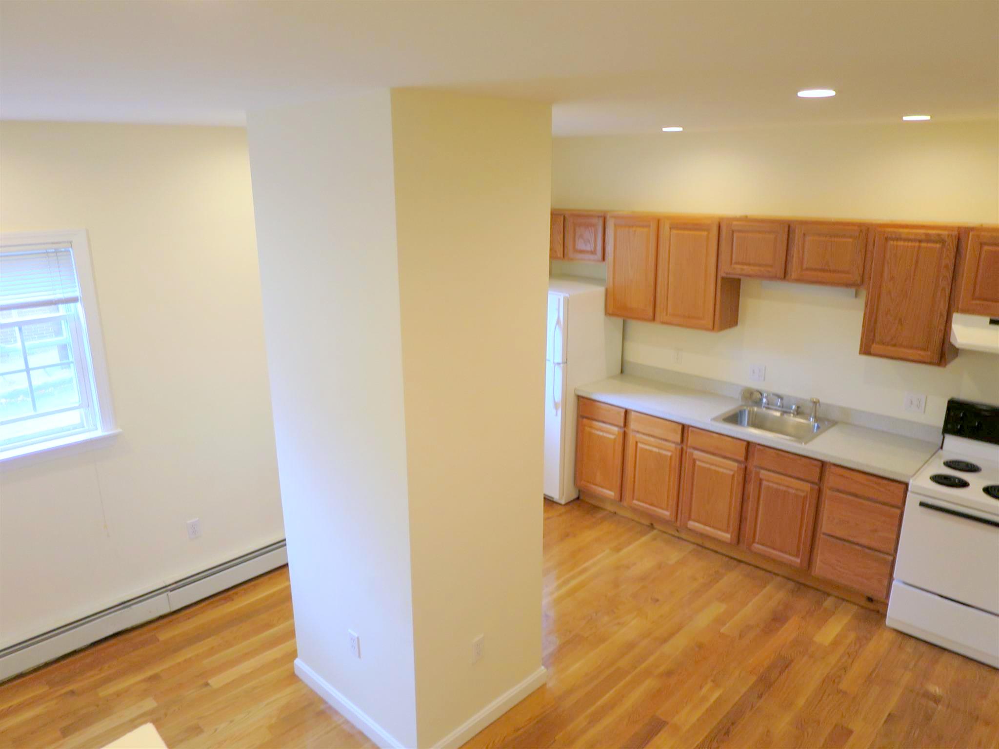 94 Highland Ave, Prospect Hill