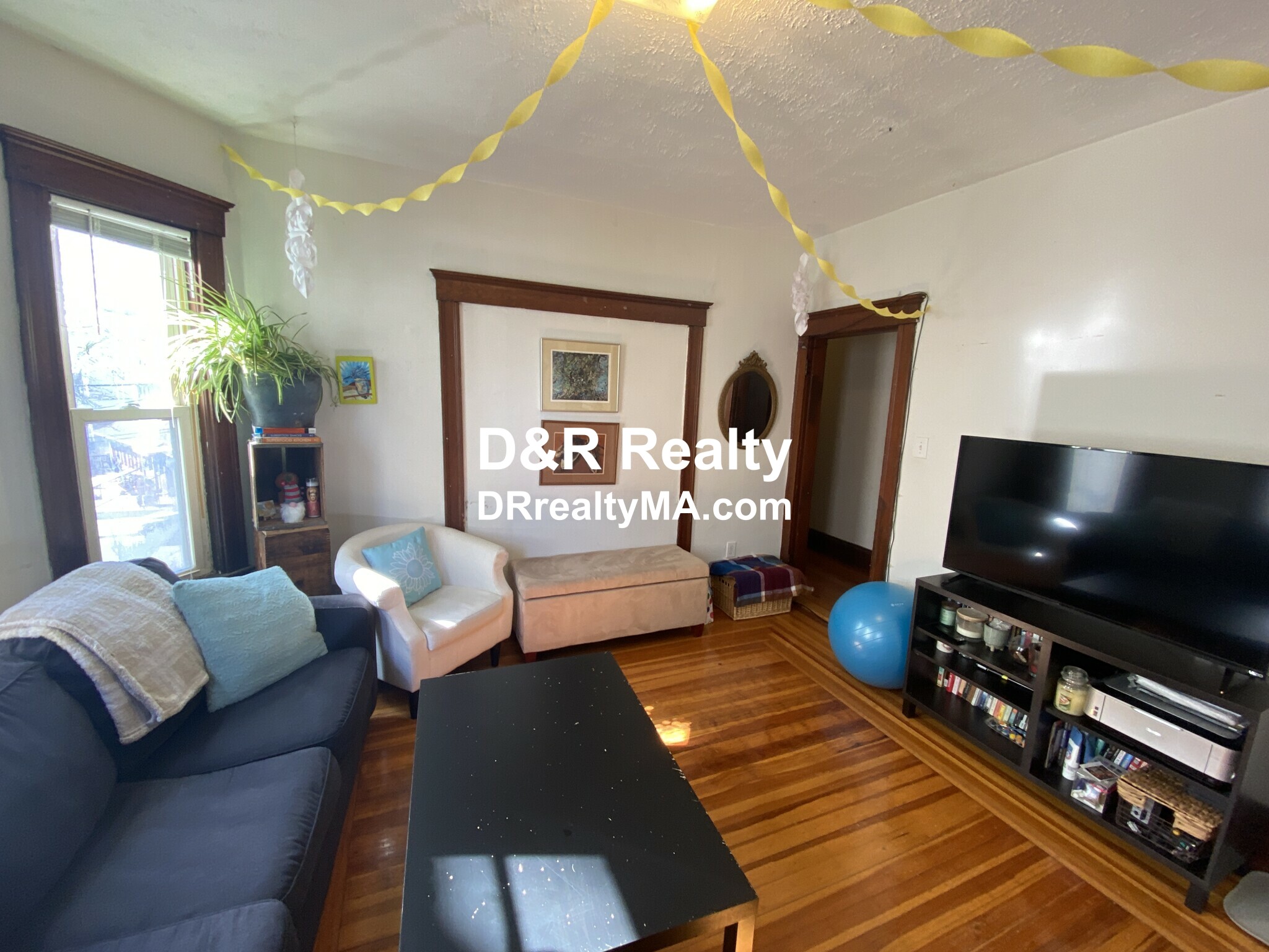 223 Holland St, Porter Square