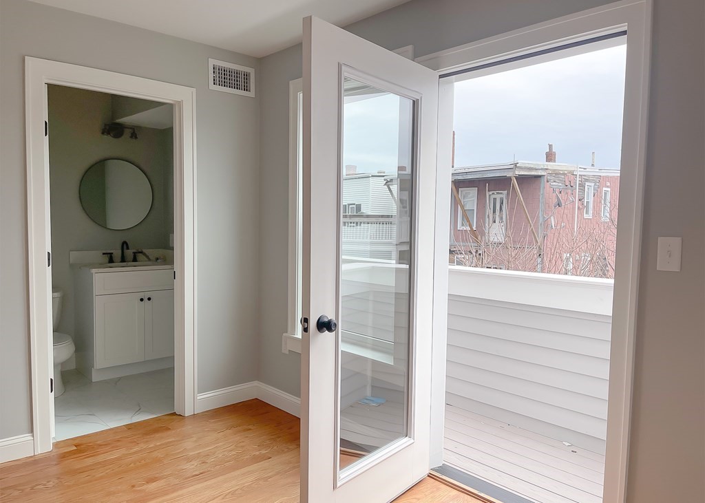 223 Saratoga St, East Boston