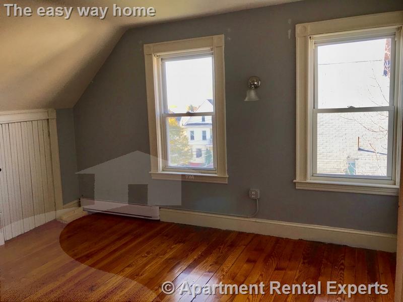 8 Charnwood Rd, Davis Square