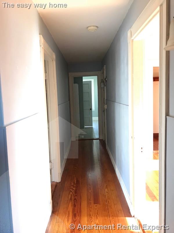 8 Charnwood Rd, Davis Square