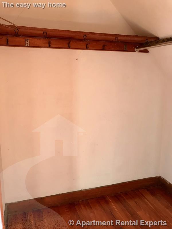 8 Charnwood Rd, Davis Square