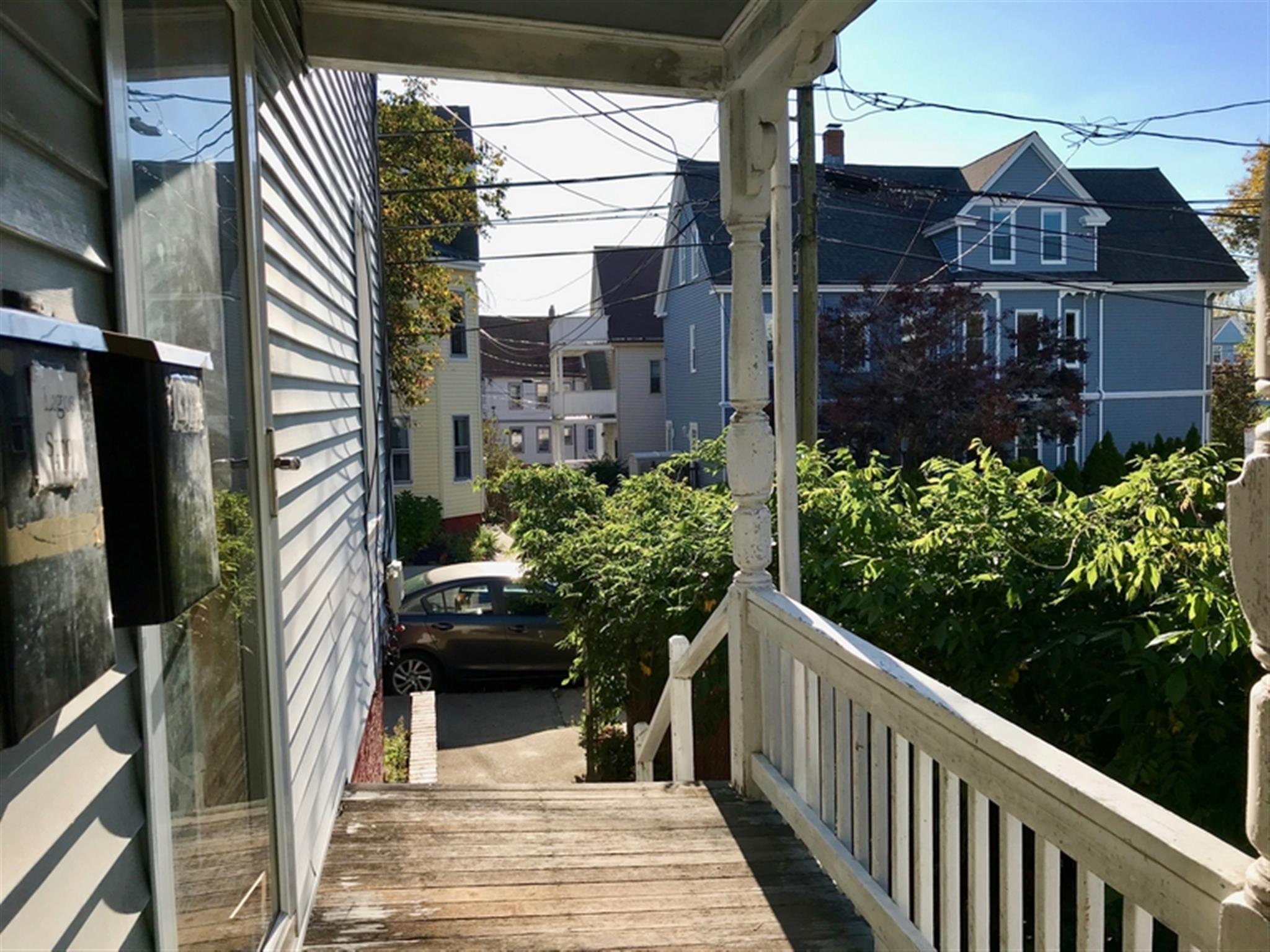 8 Charnwood Rd, Davis Square