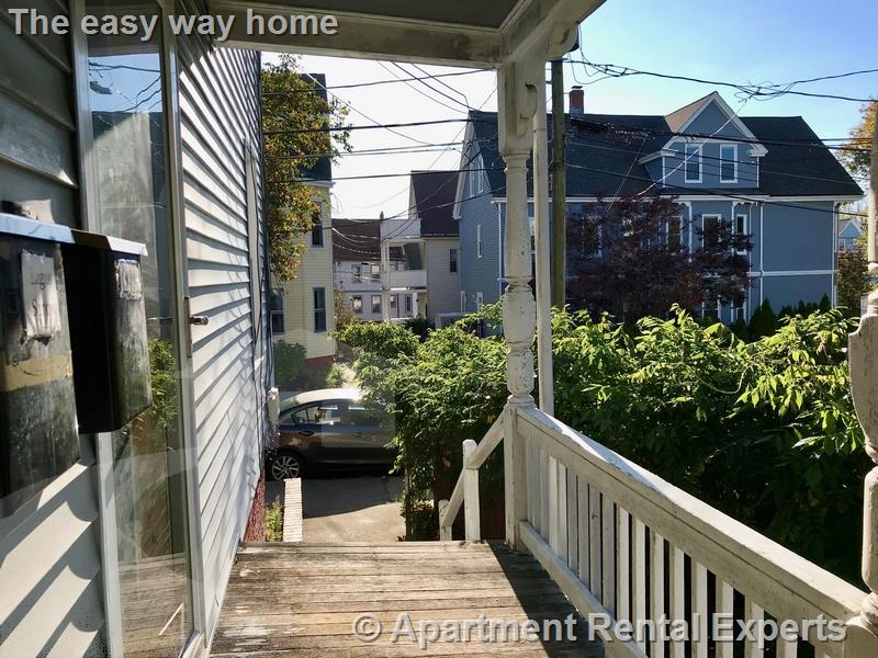 8 Charnwood Rd, Davis Square