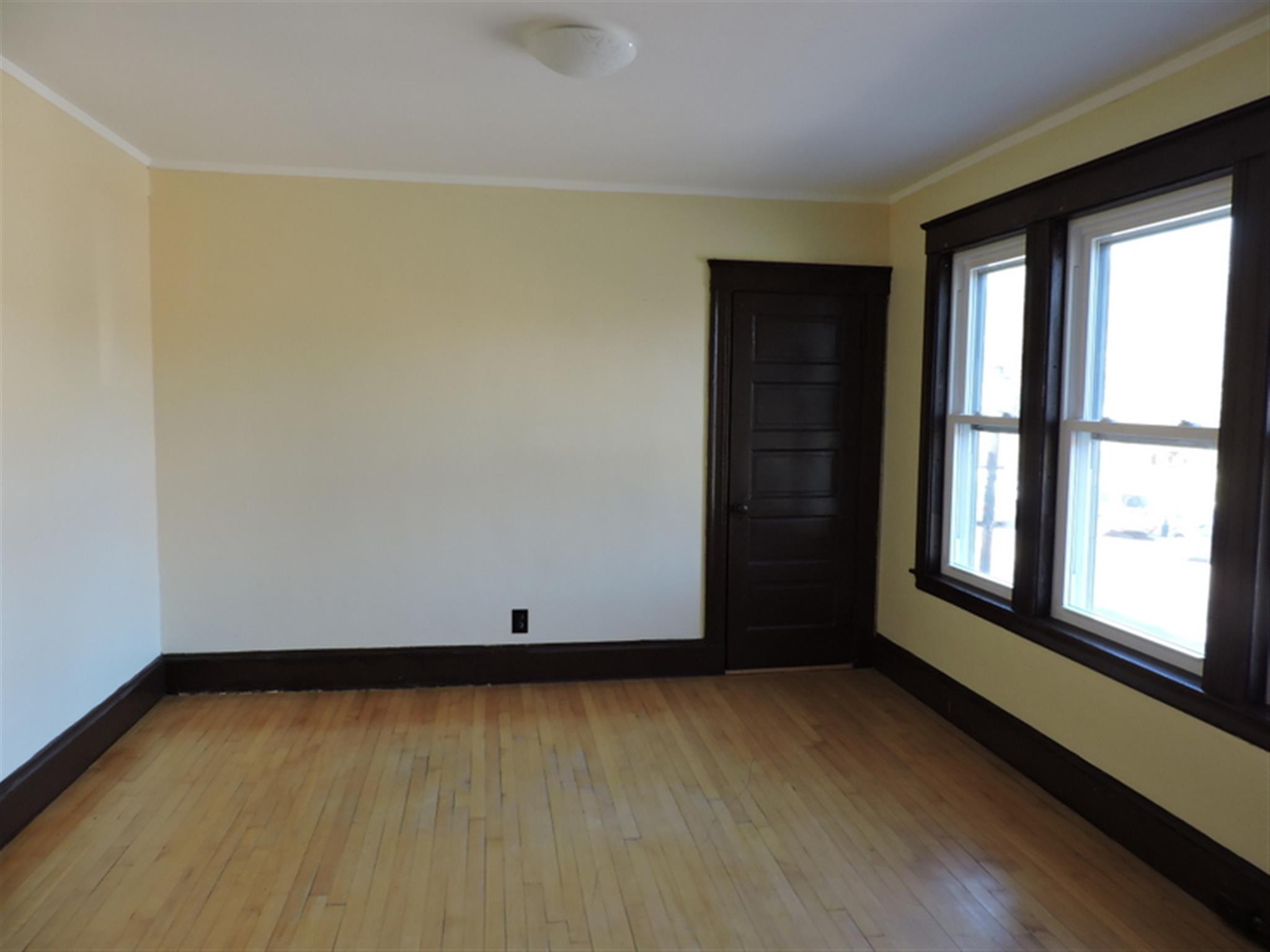 138 Main St, Watertown