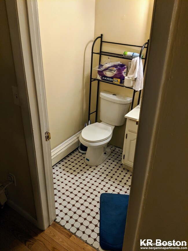 226 Cambridge St, Beacon Hill