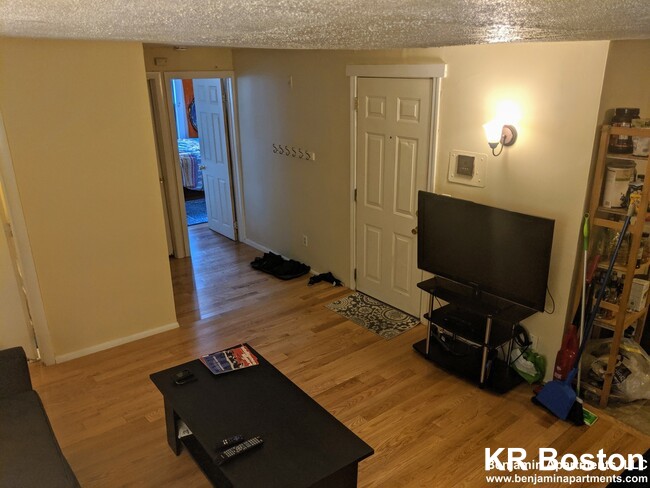 226 Cambridge St, Beacon Hill