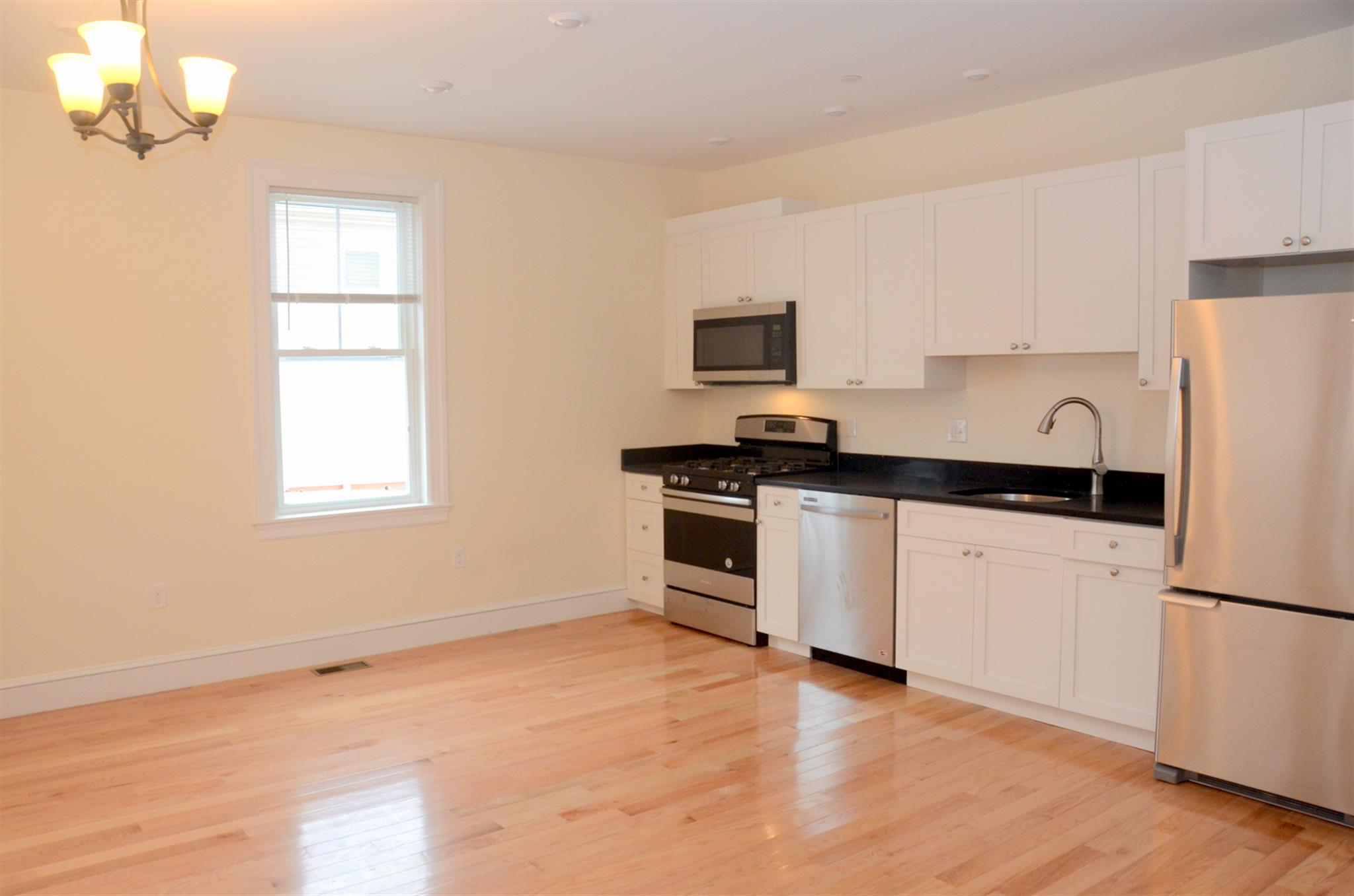 28 Putnam St, Union Square