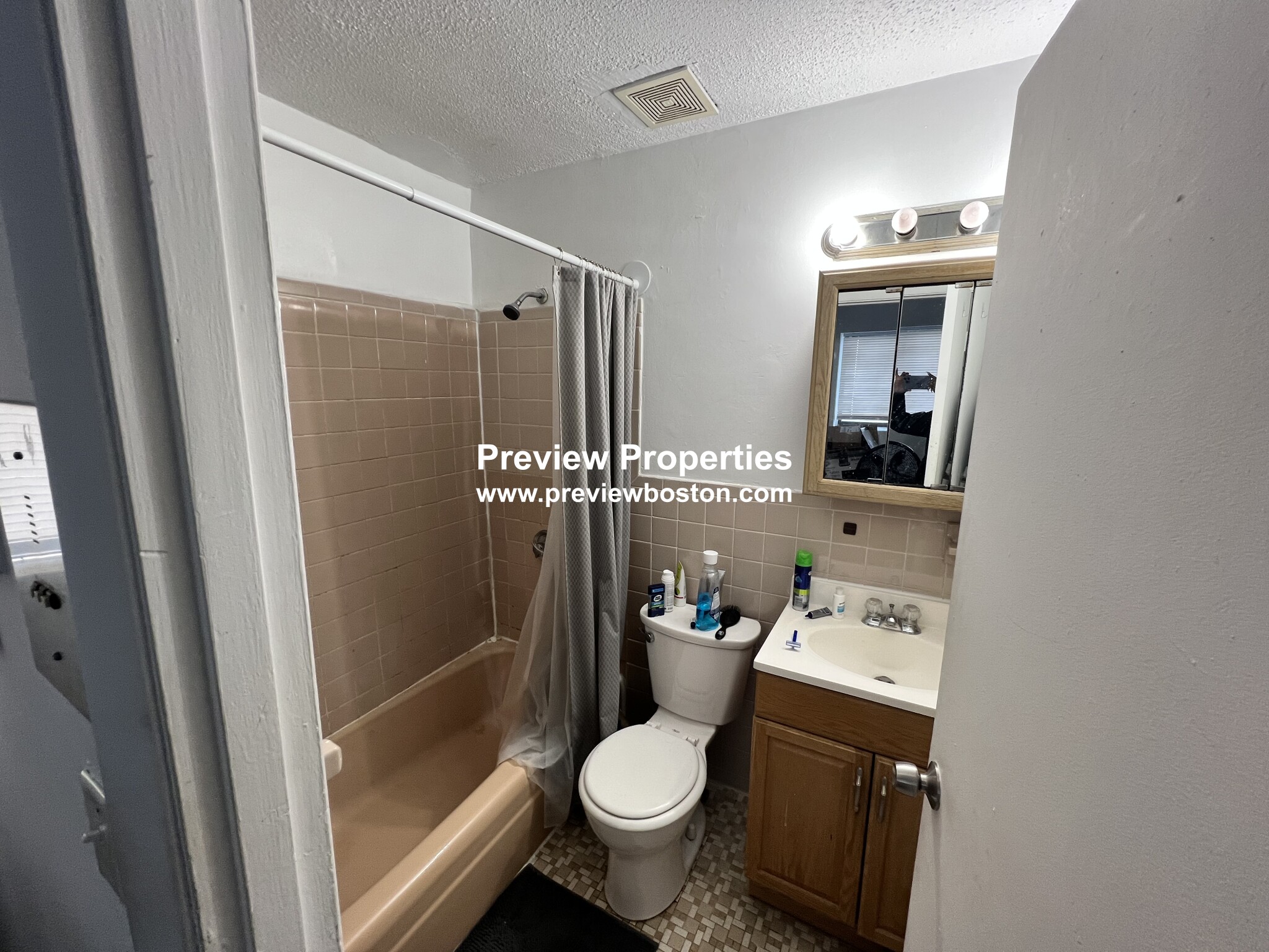 226 Parker Hill Ave, Mission Hill