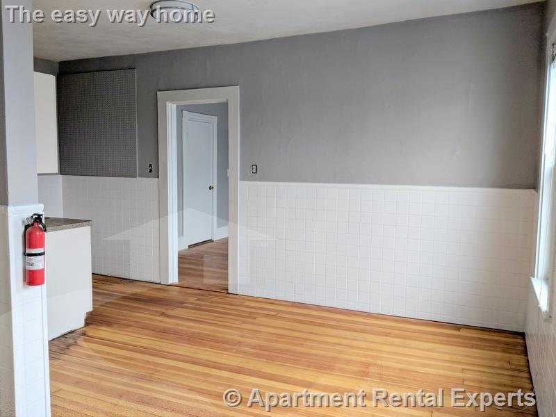 597 Broadway, Ball Square