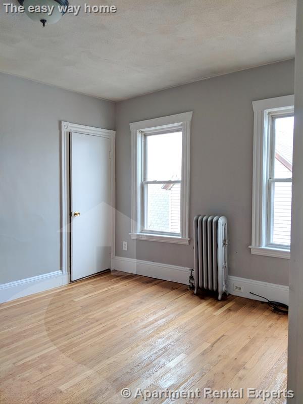 597 Broadway, Ball Square