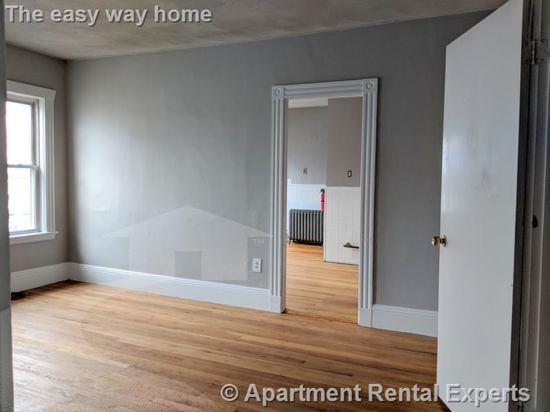 597 Broadway, Ball Square