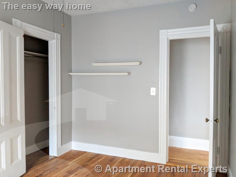 597 Broadway, Ball Square