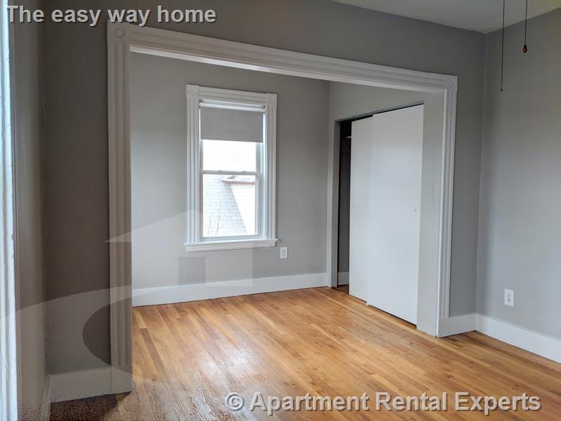 597 Broadway, Ball Square