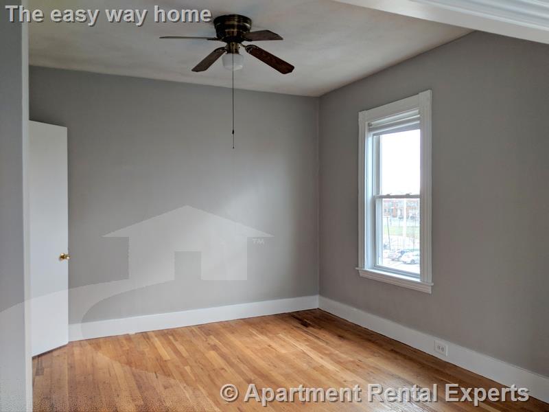 597 Broadway, Ball Square