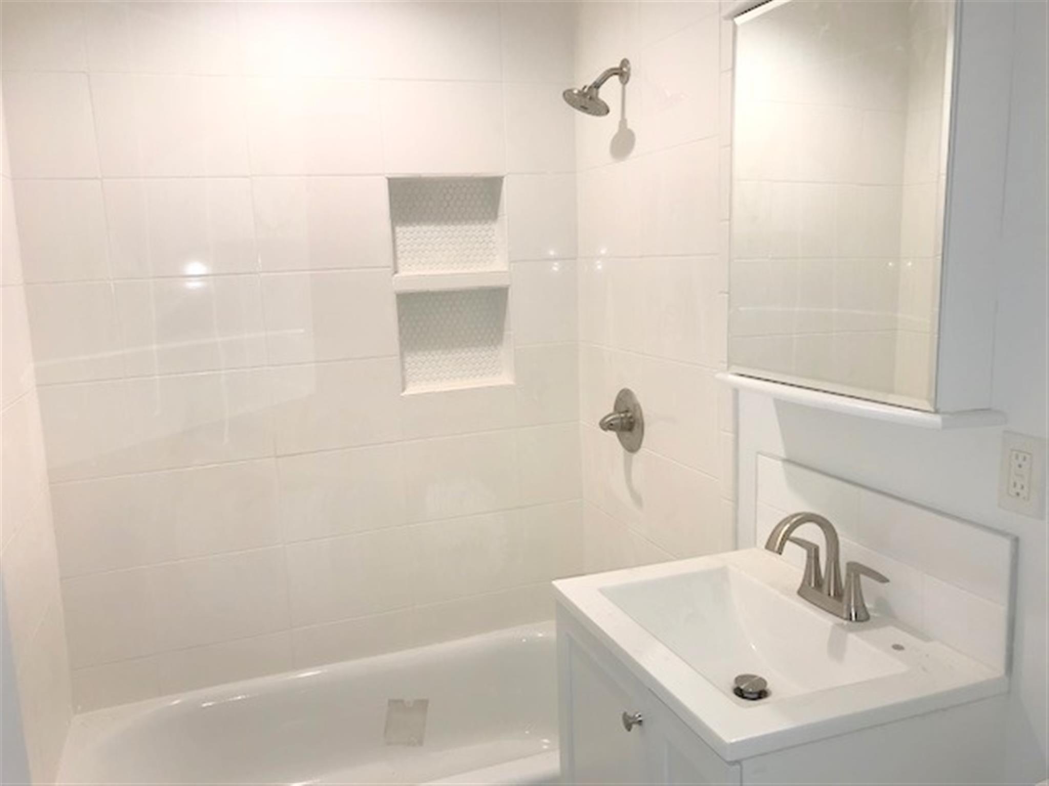 65 Lowell St, Porter Square