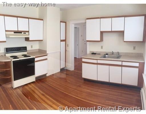 52 Simpson Ave, Davis Square