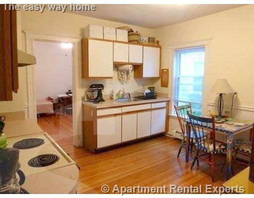 52 Simpson Ave, Davis Square