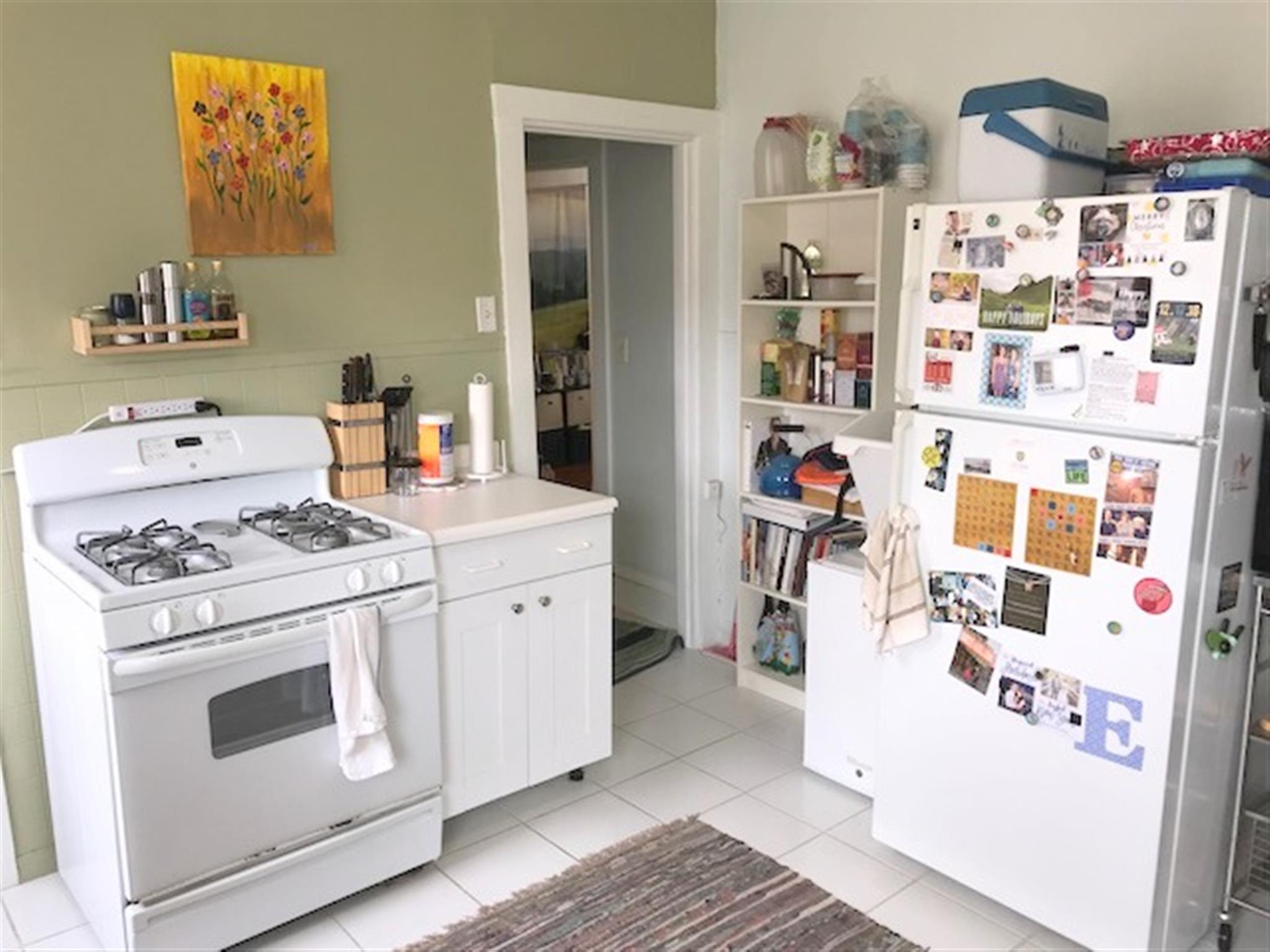 81 College Ave, Davis Square