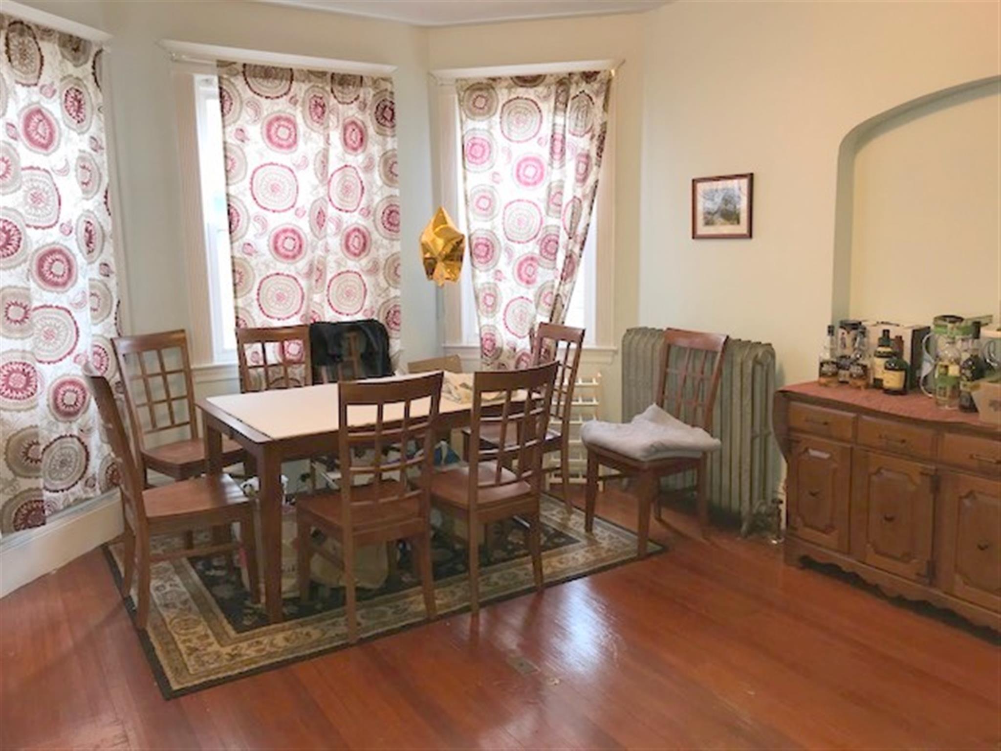 81 College Ave, Davis Square