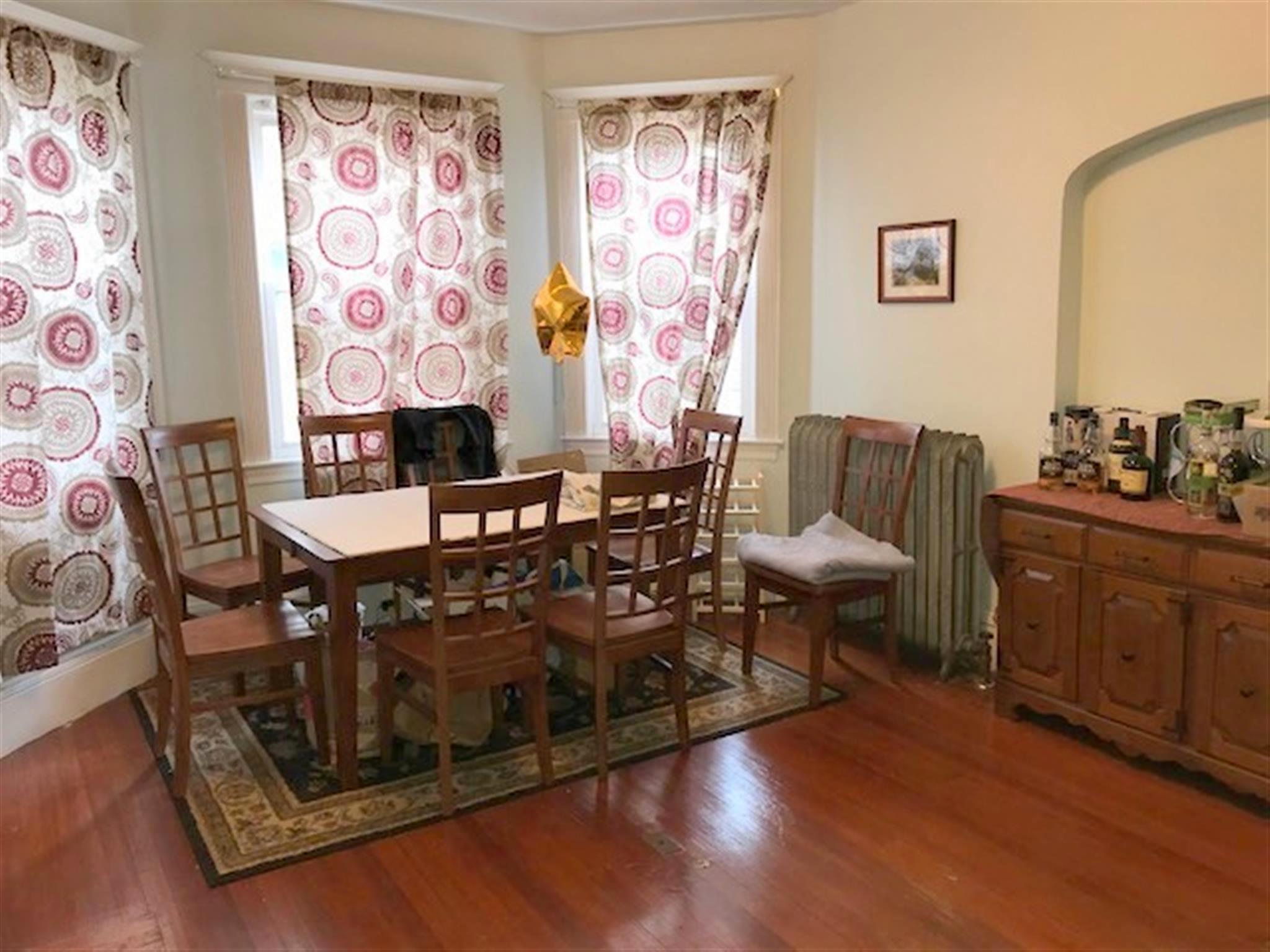 81 College Ave, Davis Square